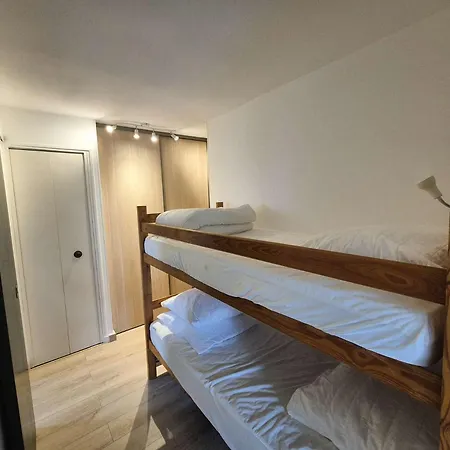 Renove A Deux Pas De La De Sainte Asile A Pin Rolland Saint-Elme