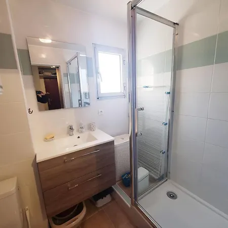 Apartamento Renove A Deux Pas De La De Sainte Asile A Pin Rolland Saint-Elme