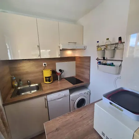 Renove A Deux Pas De La De Sainte Asile A Pin Rolland Apartamento Saint-Elme